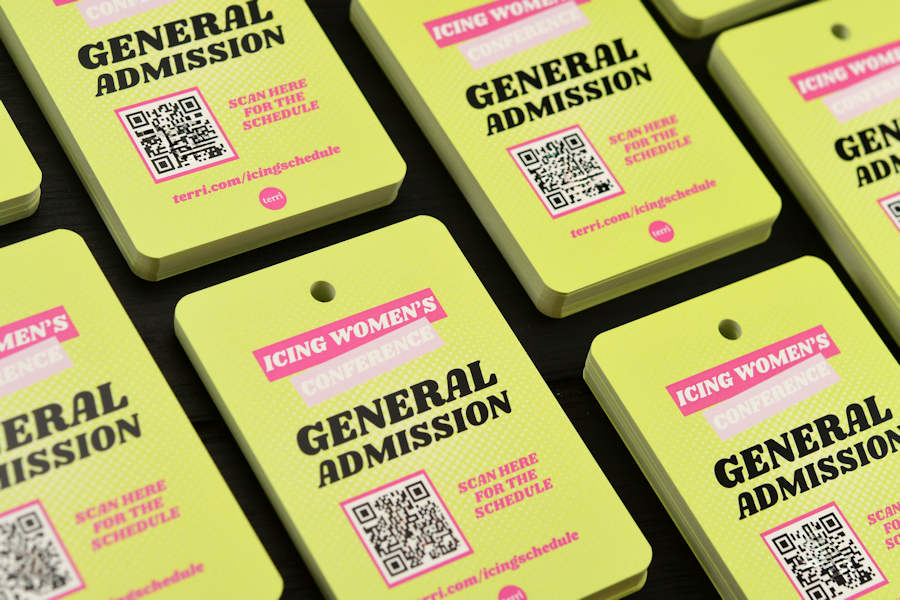 Säänkestävät ja vedenkestävät tapahtumapassit