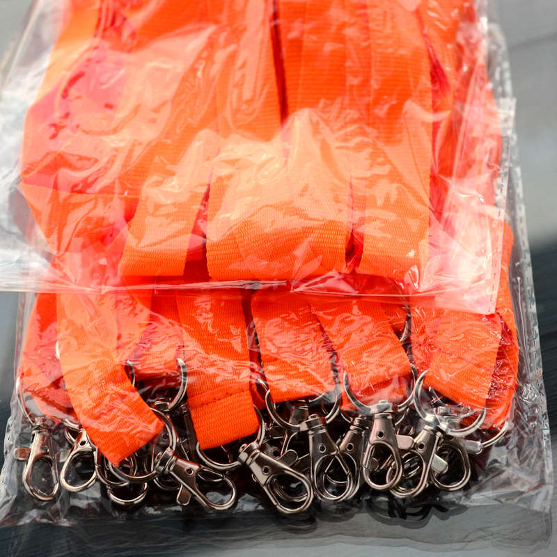 Oranssi Avainnauha 20mm kahdella klipsillä, ei turvalukkoa, pehmeä materiaali