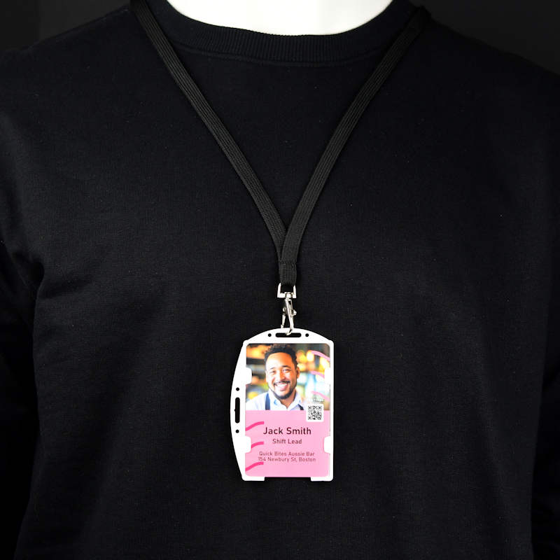 Sininen Muovikorttipidike kahdelle standardikokoiselle ID-kortille