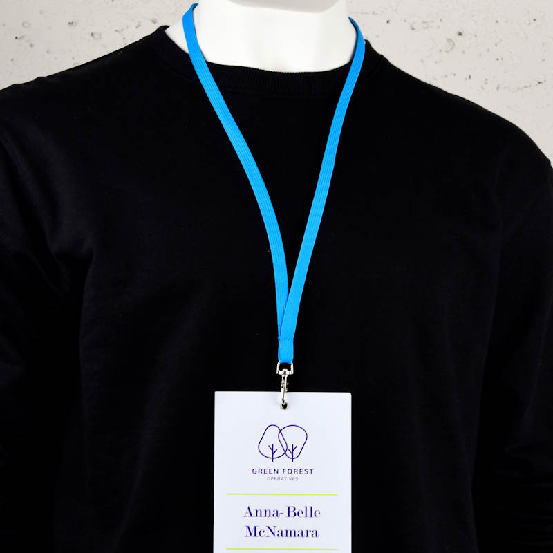 Turkoosi Classic 10mm kaulanauha turvalukolla ja papukaijaklipsillä