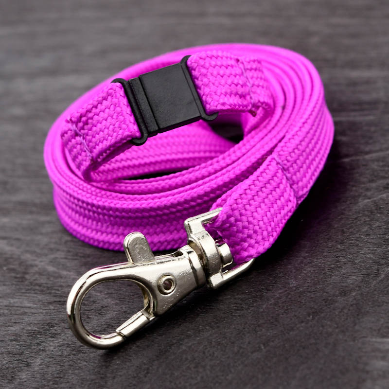 Lila Classic 10mm kaulanauha turvalukolla ja papukaijaklipsillä